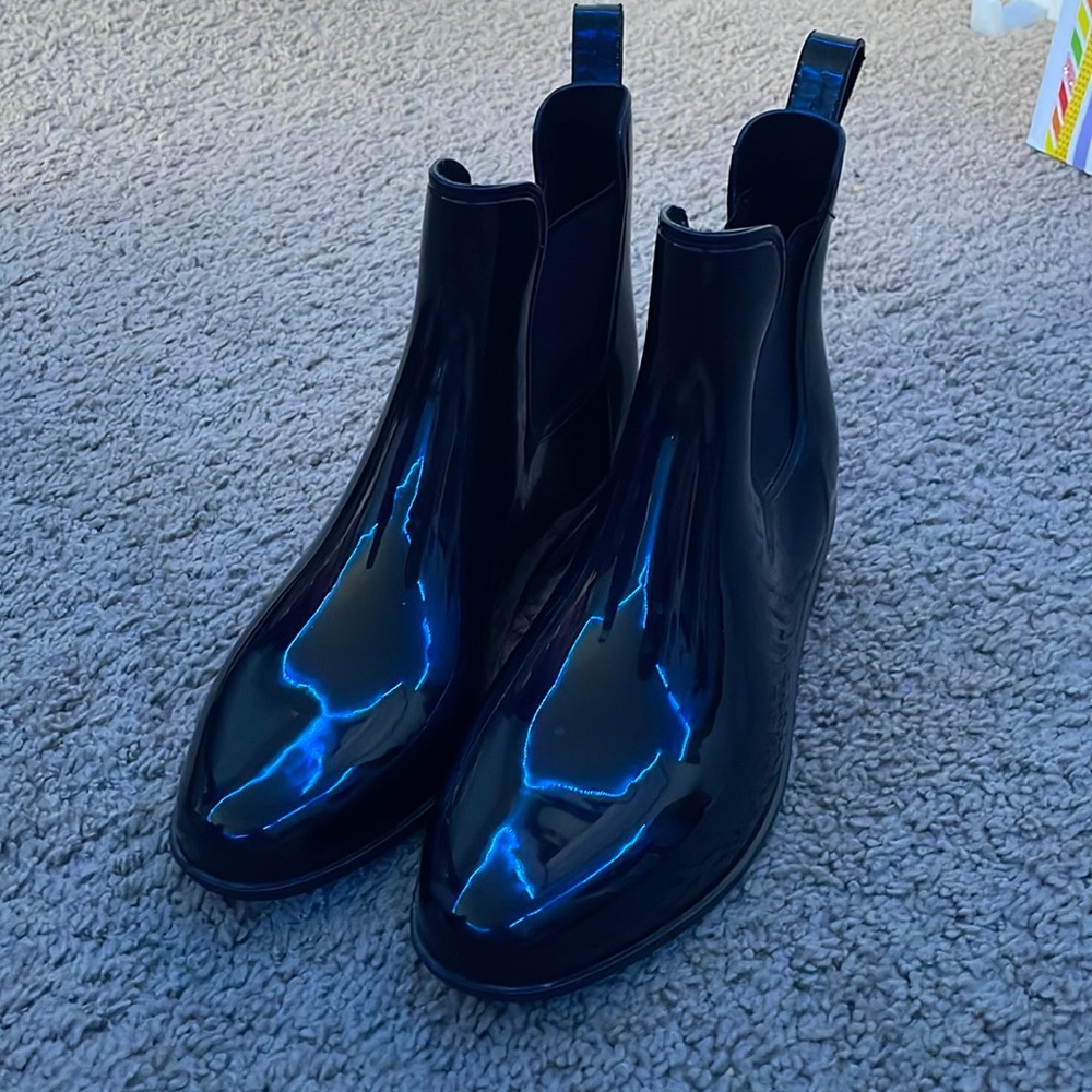 Black Boots